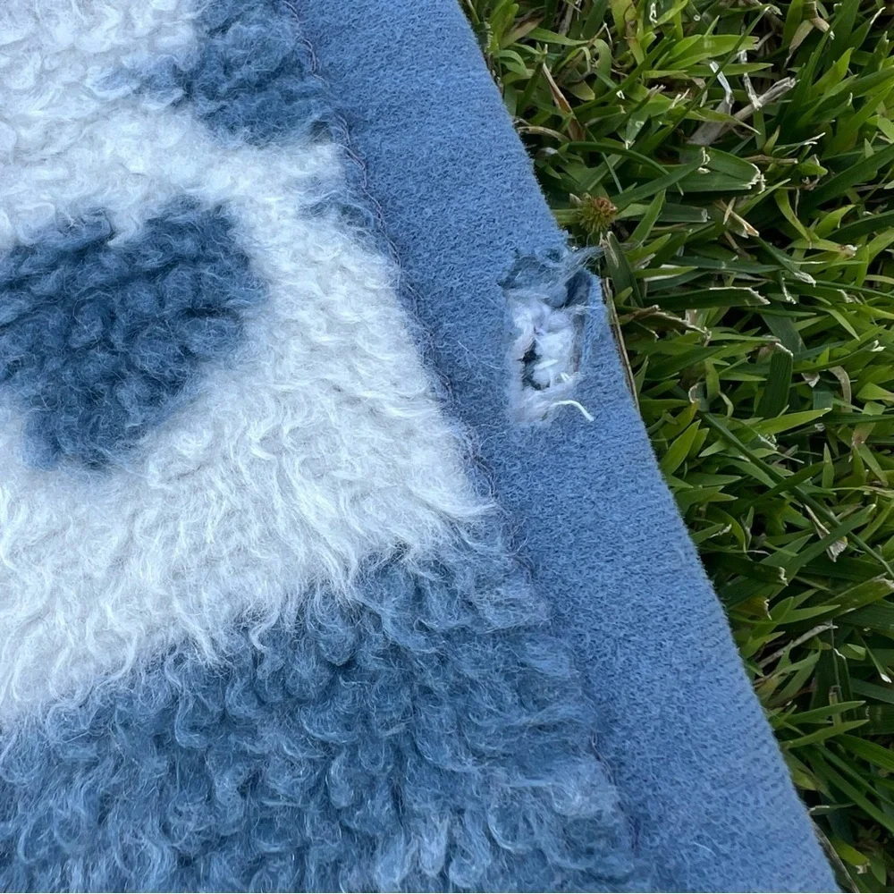 VTG IBENA Blue Country Goose Reversible Throw Blanket Soft Fluffy 54x74 FLAWS